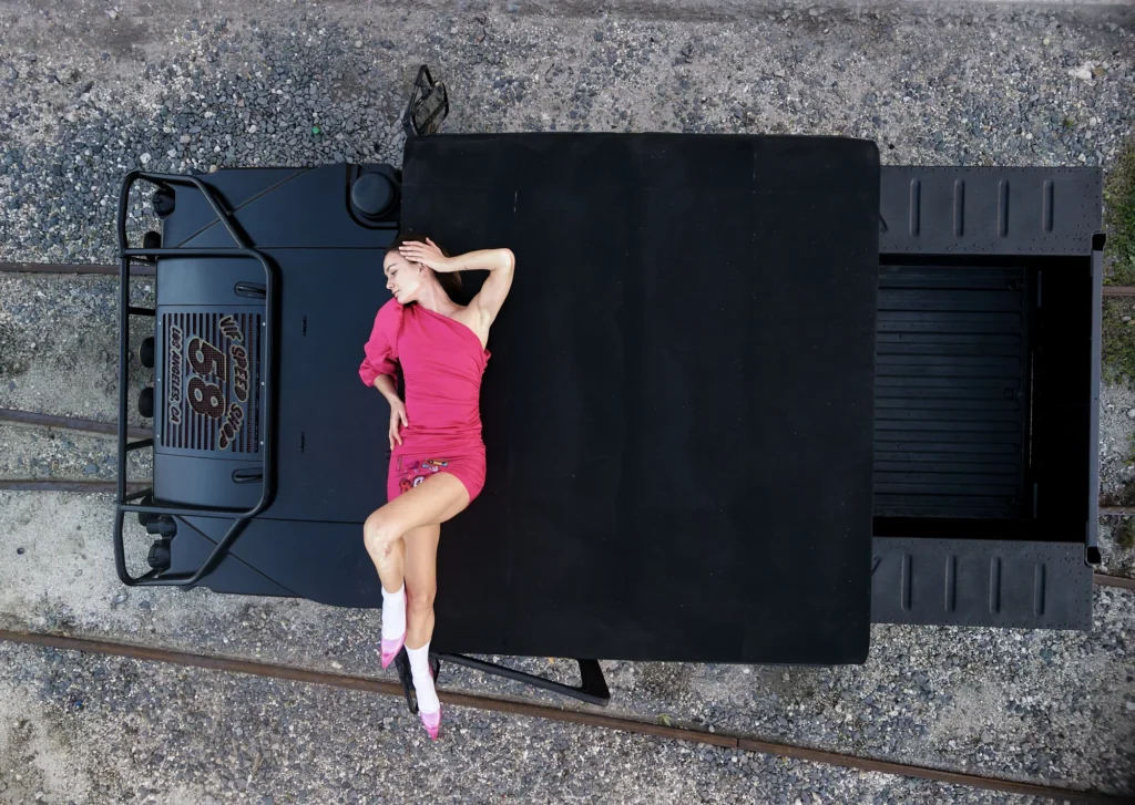 Overhead vehicle portrait