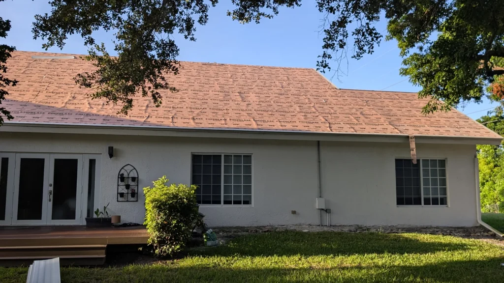 SW Ranches property exterior and roofline